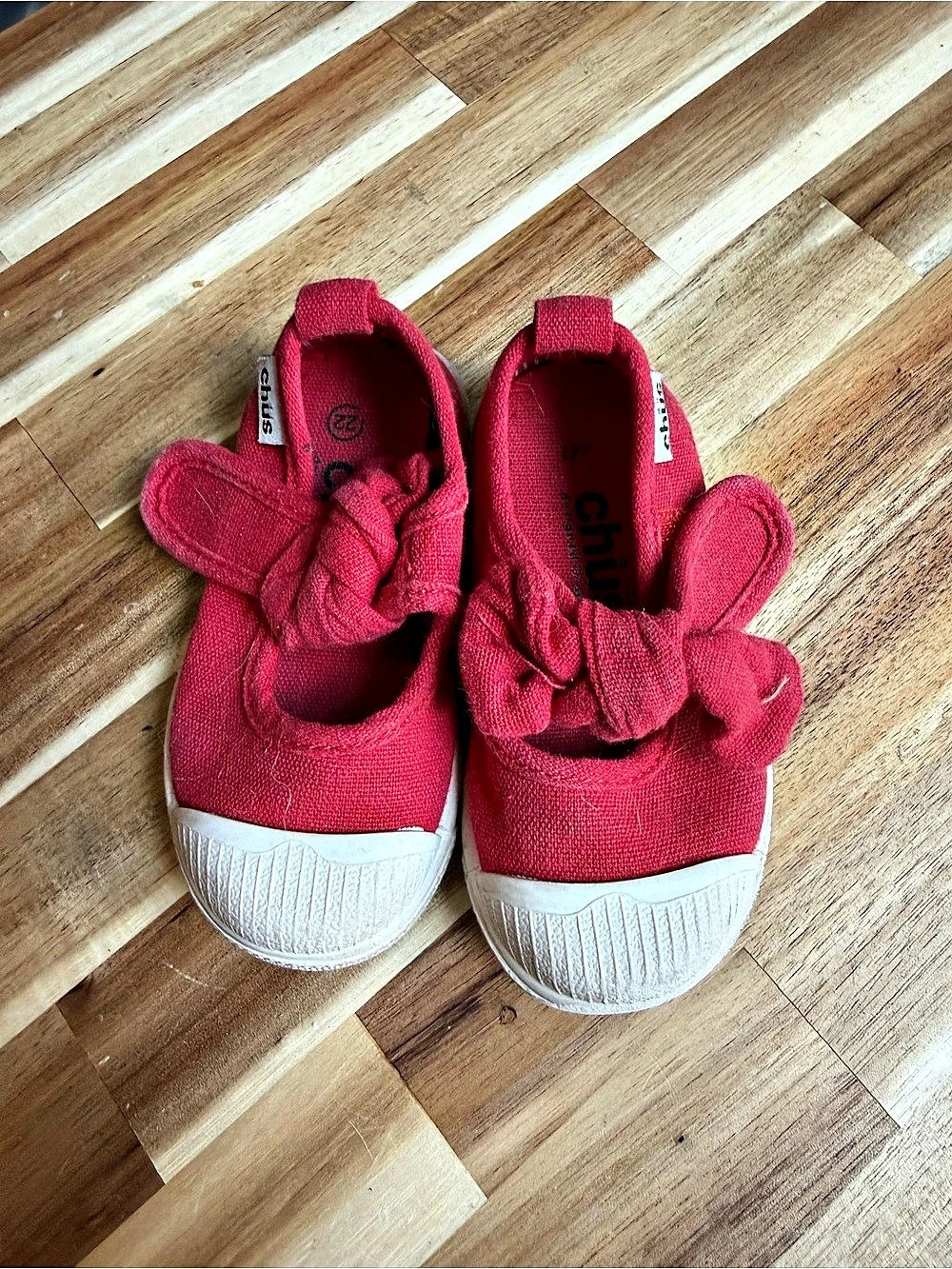 Chus Girls Red Bow Sneakers EU 22, 6US
